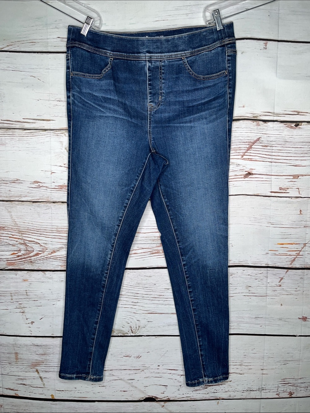 Torrid Size 1 R Blue Denim Pull On Super Soft Lean Skinny Jeans